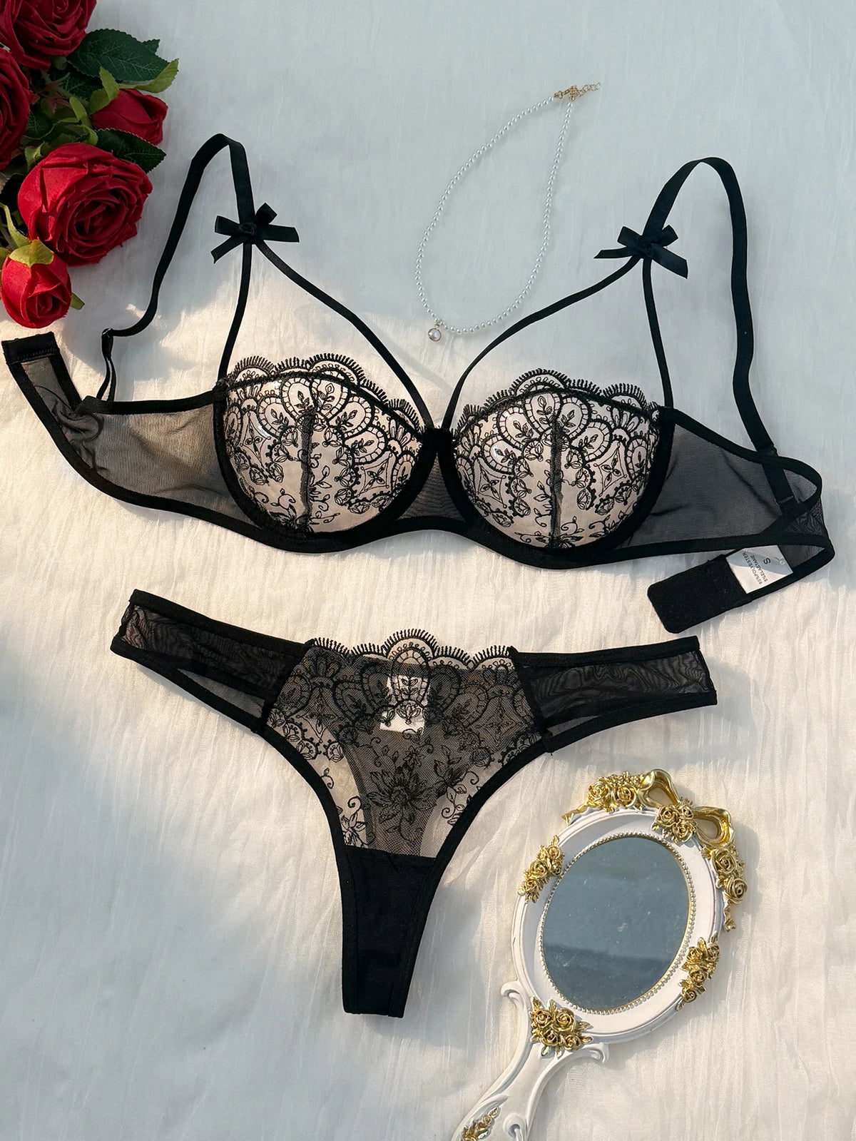 Conjunto de Lingerie 2 Peças Renda Semitransparente – Push Up Meia-Taça com Laço (P ao GG)
