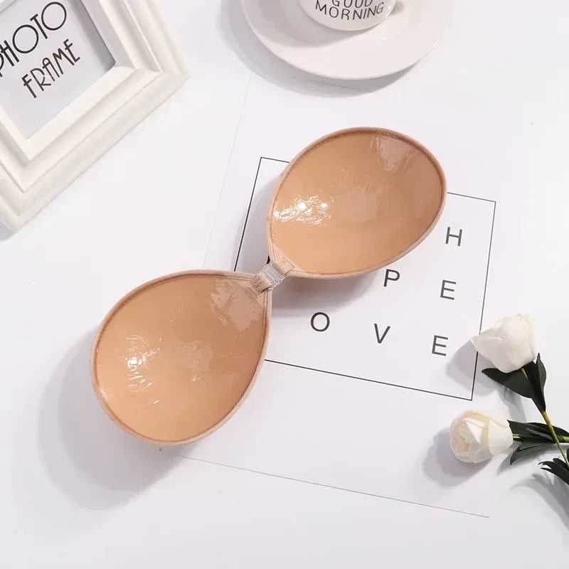 Sutiã Adesivo Invisível de Silicone com Efeito Push-Up – Sem Alças, Sem Costas, Reutilizável