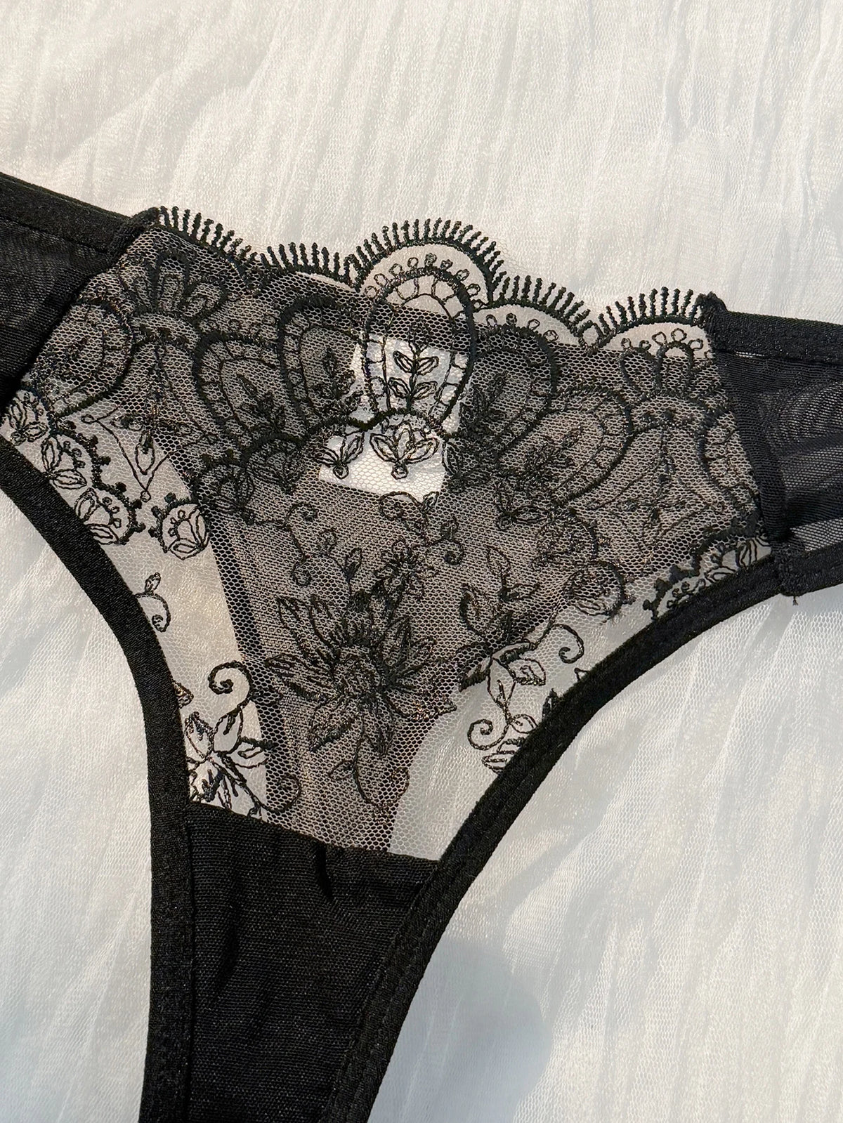 Conjunto de Lingerie 2 Peças Renda Semitransparente – Push Up Meia-Taça com Laço (P ao GG)